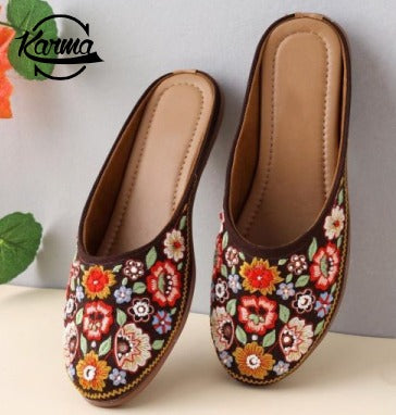 Floral Embroidered Jaipuri Jutti - KarmaOnline